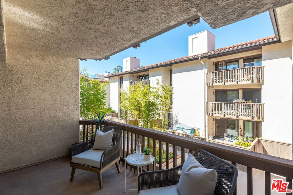 8600 Tuscany Avenue 321, Playa Del Rey, California 90293 home-pic-4